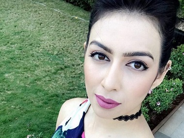 Model-actress Sonika Chauhan dies in car accident; co-passenger Vikram Chatterjee injured Model-actress Sonika Chauhan dies in car accident; co-passenger Vikram Chatterjee injured