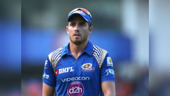 IPL 2017: MI pacer Tim Southee rushes for washroom break as teammates dissolve in laughter