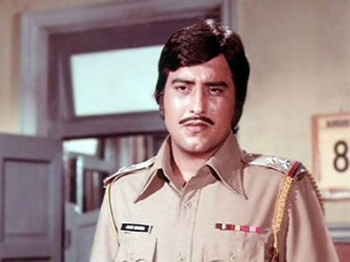 RIP Vinod Khanna: Five films of the flamboyant, versatile actor we'll always remember