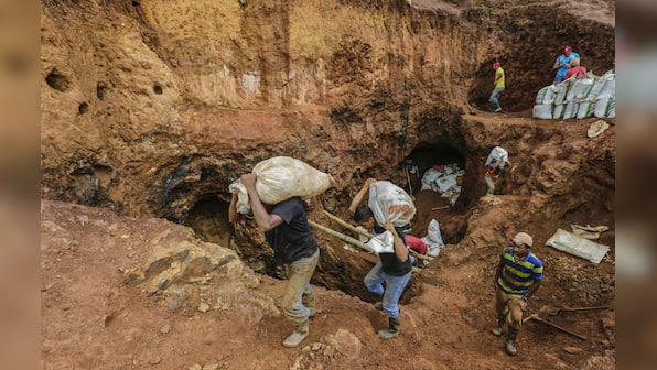 Watch: Traditional gold mining in Nicaragua