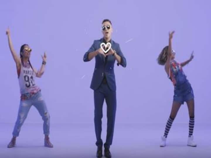 Dance and discounts, Ishq Bector raps about the biggest sale in India