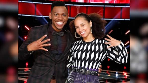 The Voice Season 12 won by Chris Blue; Miley Cyrus performs at finale