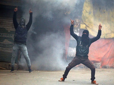 Kashmir unrest: As the Valley loses the perception battle, it's time for Kashmiris to introspect Kashmir unrest: As the Valley loses the perception battle, it's time for Kashmiris to introspect