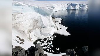 Antarctica iceberg four times the size of London breaks away from shelf