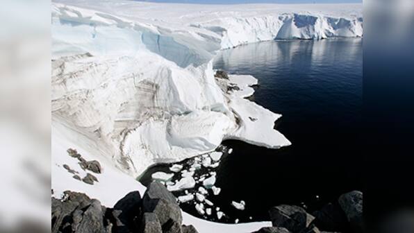 Antarctica iceberg four times the size of London breaks away from shelf