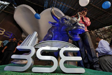 Sensex jumps 163 pts on strong Asian cues, Nifty above 9,400 on short covering ahead of F&O expiry Sensex jumps 163 pts on strong Asian cues, Nifty above 9,400 on short covering ahead of F&O expiry