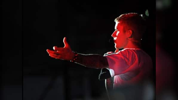 Justin Bieber's India concert: Did 'Sorry' singer cheat Beliebers by lip syncing at a 'live' gig?