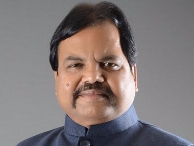 Shiv Sena MLA Gautam Chabukswar sends 'substitute' to visit drought-hit village in Maharashtra Shiv Sena MLA Gautam Chabukswar sends 'substitute' to visit drought-hit village in Maharashtra