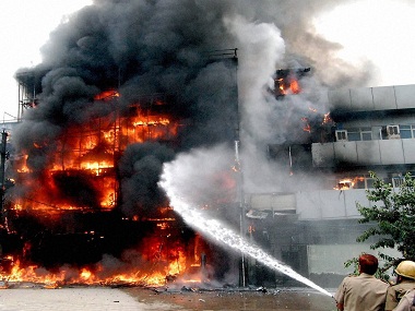 Fire breaks out in Delhi's Antriksh Bhawan; 17 fire tenders rush to spot Fire breaks out in Delhi's Antriksh Bhawan; 17 fire tenders rush to spot