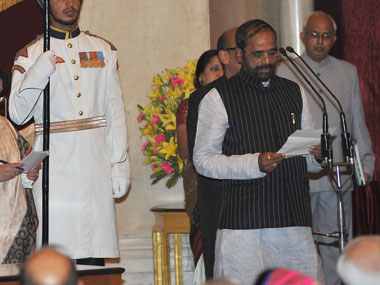 District admin should provide jobs through Centre's NREGS: Hansraj Ahir District admin should provide jobs through Centre's NREGS: Hansraj Ahir