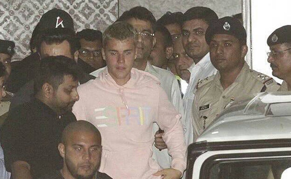 Around 500 police personnel have been deployed towards the concert venue in order to maintain the law and order situation. At the same time, the organisers have also arranged for heavy private security for Justin Bieber. Salman Khan's bodyguard Shera is personally looking into the security of Bieber. Photo courtesy Firstpost Hindi Around 500 police personnel have been deployed towards the concert venue in order to maintain the law and order situation. At the same time, the organisers have also arranged for heavy private security for Justin Bieber. Salman Khan's bodyguard Shera is personally looking into the security of Bieber. Photo courtesy Firstpost Hindi