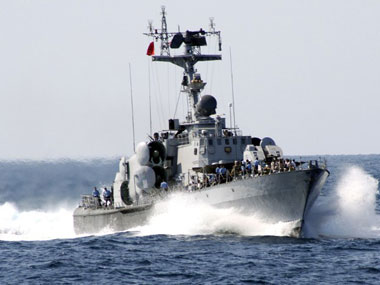 US vessel fires flares at Iran patrol ship furthering naval tensions US vessel fires flares at Iran patrol ship furthering naval tensions