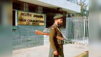 Indian diplomat in Pakistan caught for taking photos inside court