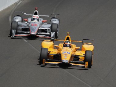 Indianapolis 500: Fernando Alonso's dazzling debut spoilt by Honda engine failure, Takuma Sato wins Indianapolis 500: Fernando Alonso's dazzling debut spoilt by Honda engine failure, Takuma Sato wins