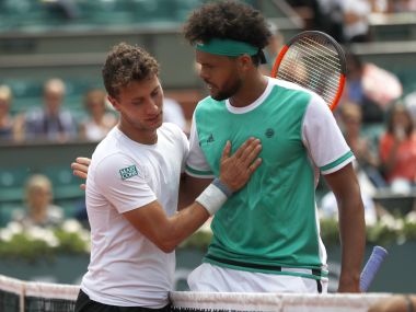 French Open 2017: Jo-Wilfried Tsonga crashes out in 1st round; Dominic Thiem, Venus Williams advance French Open 2017: Jo-Wilfried Tsonga crashes out in 1st round; Dominic Thiem, Venus Williams advance