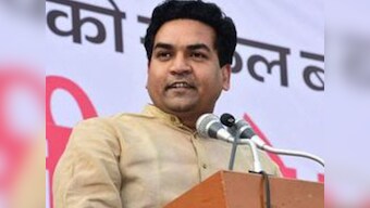 Kapil Mishra hands over 'evidence' to ACB and dares Arvind Kejriwal, Satyendra Jain to take lie detector tests