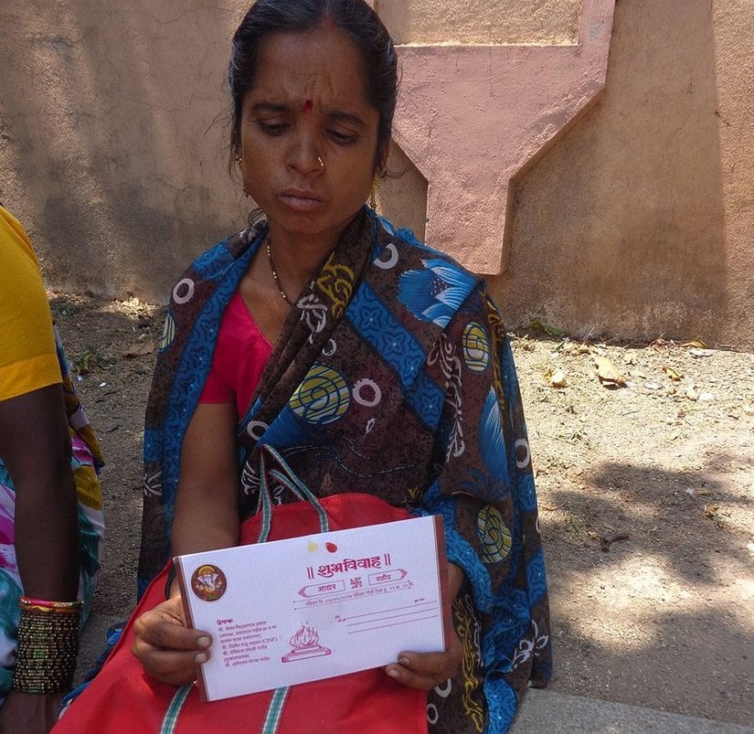 Sunita Jadhav of Jalkut village: 'My daughter is getting married on May 7. I am not going back without my money'. Parth MN