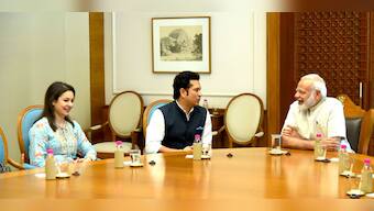 Sachin Tendulkar meets Narendra Modi to discuss upcoming ‘Sachin: A Billion Dreams’ biopic