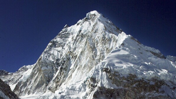 Here's how living in extreme altitude forces the human body to conserve energy