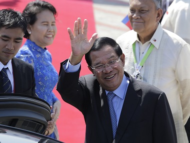 Cambodian Prime Minister Hun Sen threatens poll protesters with 'war' Cambodian Prime Minister Hun Sen threatens poll protesters with 'war'