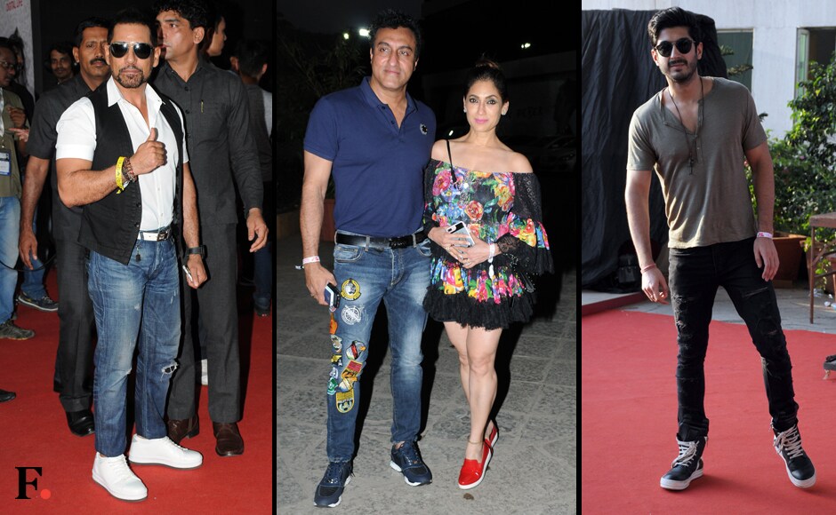 We didn't quite expect to see Robert Vadra at the Justin Bieber gig, but there he was. Mohammad and Lucky Morani and Mohit Marwah were the other familiar faces we scoped out. Photos: Sachin Gokhale/Firstpost We didn't quite expect to see Robert Vadra at the Justin Bieber gig, but there he was. Mohammad and Lucky Morani and Mohit Marwah were the other familiar faces we scoped out. Photos: Sachin Gokhale/Firstpost