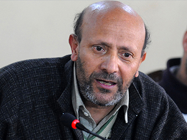 Jammu and Kashmir MLA Abdul Rashid attempts to hoist black flag in Srinagar, detained Jammu and Kashmir MLA Abdul Rashid attempts to hoist black flag in Srinagar, detained