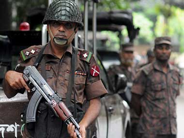 Sri Lanka: Gunman open fires at police in former LTTE-controlled area Sri Lanka: Gunman open fires at police in former LTTE-controlled area
