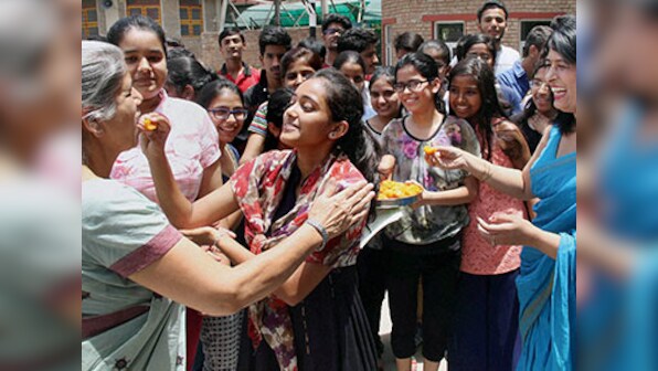 PSEB 10th result 2017: Over 57% students pass exam; girls outshine boys
