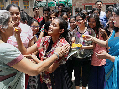 PSEB 10th result 2017: Over 57% students pass exam; girls outshine boys PSEB 10th result 2017: Over 57% students pass exam; girls outshine boys