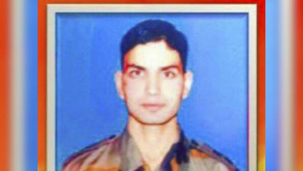 Militants who killed Ummer Fayaz were reportedly led by Hizbul operative wanted for two murders