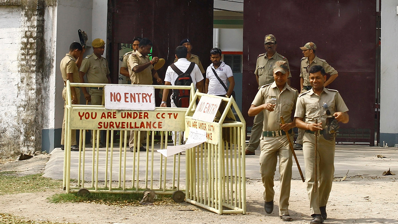 Two killed, several injured in bomb explosion in Bengal's Murshidabad; investigation underway Two killed, several injured in bomb explosion in Bengal's Murshidabad; investigation underway