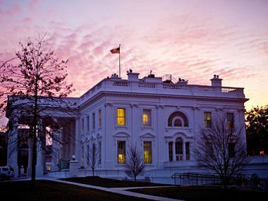 White House on lockdown after intruder jumps 'fence' White House on lockdown after intruder jumps 'fence'