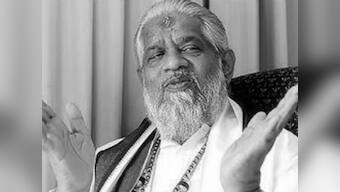 Godman Chandraswami cremated in New Delhi, VIPs remain absent