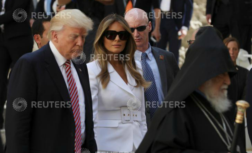 Donald Trump asked two intelligence chiefs to deny Russia collusion in presidential election : Media report Donald Trump asked two intelligence chiefs to deny Russia collusion in presidential election : Media report