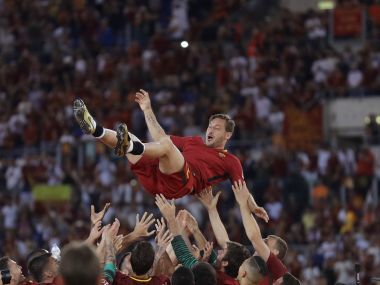 Serie A: Francesco Totti given fitting Roma farewell as Diego Perotti scores late Serie A: Francesco Totti given fitting Roma farewell as Diego Perotti scores late