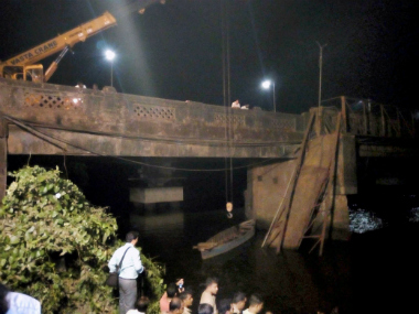 Manipur cut off from India: After Barack bridge collapses near Imphal, 200 trucks stranded Manipur cut off from India: After Barack bridge collapses near Imphal, 200 trucks stranded