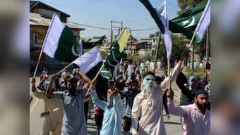 Kashmir unrest: Split between Hurriyat and Hizbul Mujahideen calls for caution to restore peace in Valley