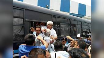 March to Nabanna: Several injured as Kolkata police crack down heavily on Left Front's peasants' rally