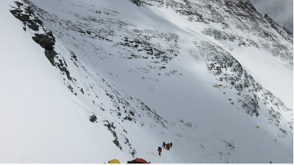 Indian mountaineer dies while scaling Nepal's Mount Makalu; third climber to perish in three days