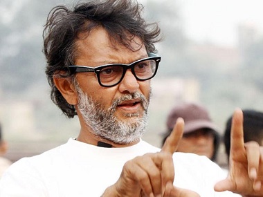 Rakeysh Omprakash Mehra shoots for Mere Pyaare Prime Minister at Mumbai railway station Rakeysh Omprakash Mehra shoots for Mere Pyaare Prime Minister at Mumbai railway station