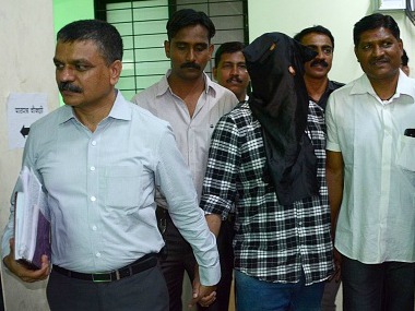 Fake call centre scam: Kingpin's key aide arrested in Delhi, further probe to be held in Thane Fake call centre scam: Kingpin's key aide arrested in Delhi, further probe to be held in Thane