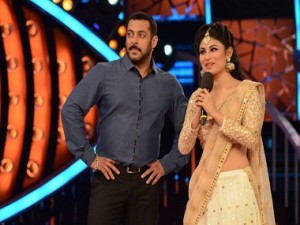 Salman Khan may launch Naagin star Mouni Roy in Bollywood; will they be paired together? Salman Khan may launch Naagin star Mouni Roy in Bollywood; will they be paired together?
