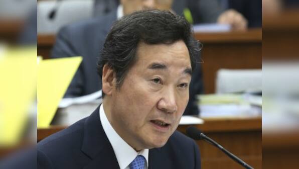 South Korean prime minister Lee Nak-yeon urges North Korea to release their prisoners, Americans