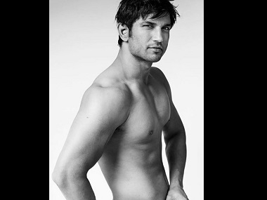 Sushant Singh Rajput's towel shoot; Akshay Kumar's family portrait: Social Media Stalker's Guide Sushant Singh Rajput's towel shoot; Akshay Kumar's family portrait: Social Media Stalker's Guide