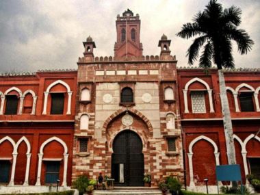 Non-Muslims at AMU hostels not given breakfast, lunch during Ramzan, claim ABVP and BJYM leaders Non-Muslims at AMU hostels not given breakfast, lunch during Ramzan, claim ABVP and BJYM leaders
