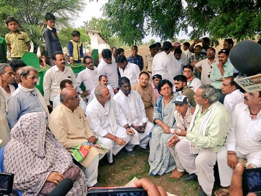 Congress launches farmer outreach programme 'Kisan Swabhiman Yatra' to support peasants' demands Congress launches farmer outreach programme 'Kisan Swabhiman Yatra' to support peasants' demands