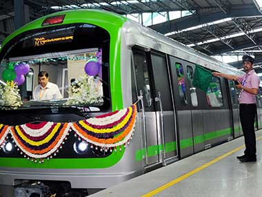 Karnataka language row: Pro-Kannada activists blacken Hindi words in Bengaluru metro signboards Karnataka language row: Pro-Kannada activists blacken Hindi words in Bengaluru metro signboards
