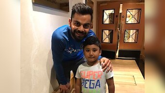 MS Dhoni, Virat Kohli, Yuvraj Singh pose with Azhar Ali's sons; win hearts in both India and Pakistan