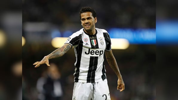Dani Alves announces Juventus departure on Instagram; Manchester City move nears