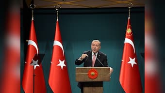 Recep Erdoğan calls for lifting Qatar blockade, approves Turkish troops deployment in Gulf nation